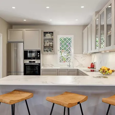 3 Bedroom In * מארבלה