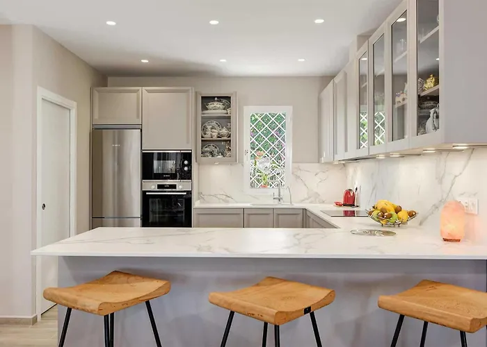 3 Bedroom In * מארבלה